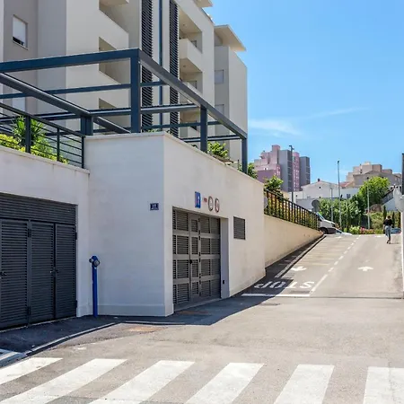 Апартаменты With Wifi - 21439 *